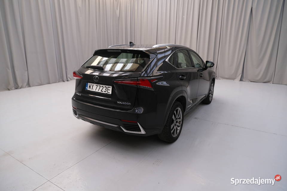 LEXUS NX300H 2018 249400 ccm 155 mazowieckie Warszawa