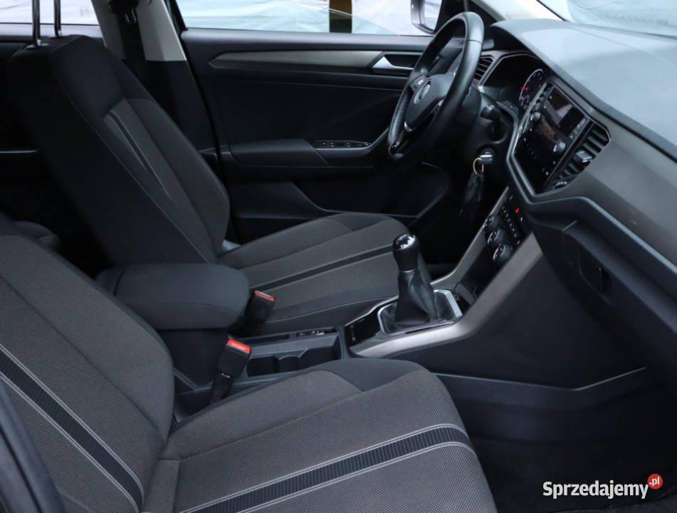 VW TRoc 10 TSI mazowieckie