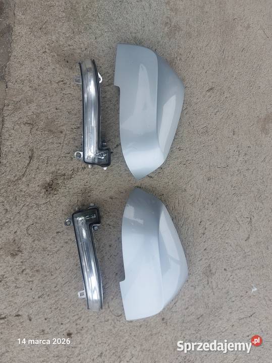 Obudowa lusterka kierunkowskaz Pniewy