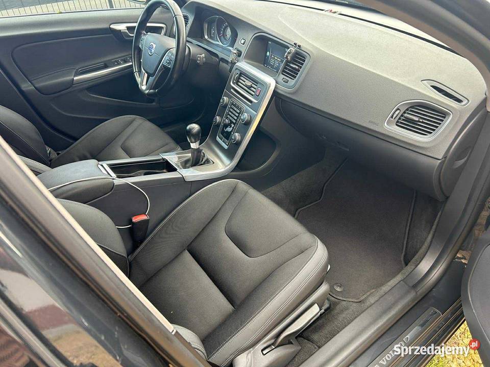 Volvo V60 Lift D2 super stan niski przebieg Huta Komorowska