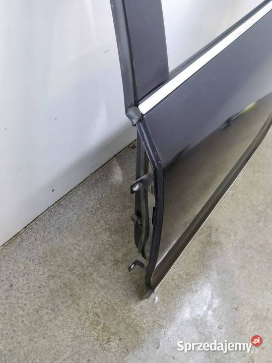 DRZWI LEWE TYŁ CZARNE SEDAN Skoda Superb II