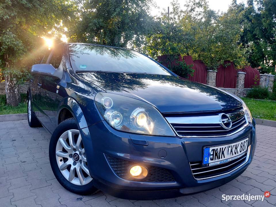 Opel Astra Edition 18 Benzyna 140 Bi Xenon