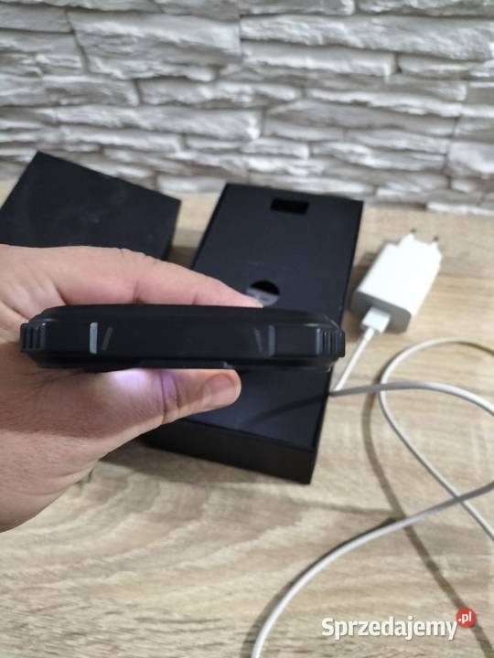 Smartfon pancerny wodoodporny NFC Drzycim