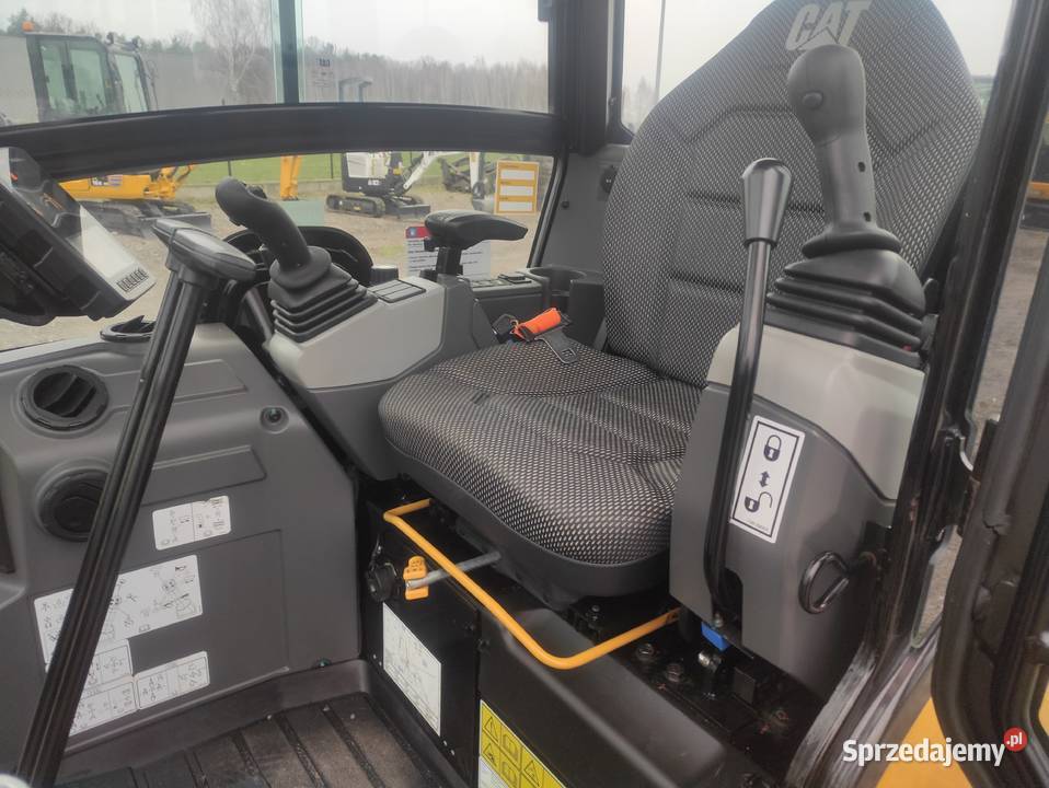 Minikoparka CAT 3016 2022r przebieg 600mtg Ryżki