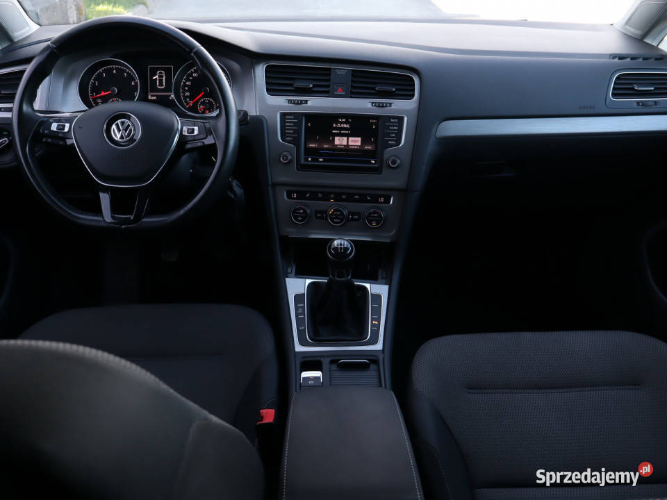 VW Golf 12 TSI Rok produkcji 2017 Katowice