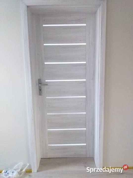 OBUDOWA STARYCH FUTRYN BEZ WYWRYWANIA Z NOWYMI Rawa Mazowiecka