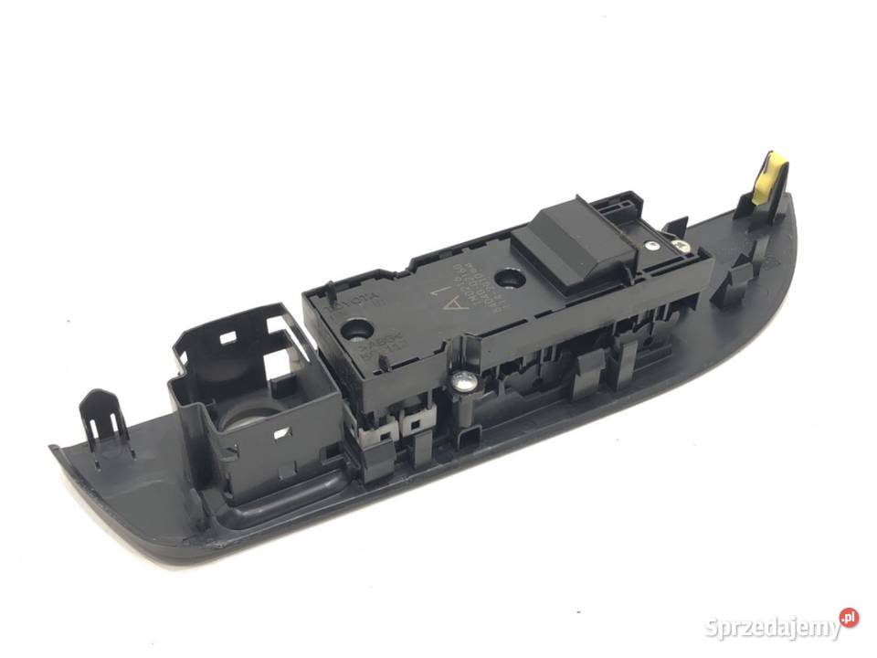 PRZEŁĄCZNIK SZYB TOYOTA COROLLA E21 8404002160