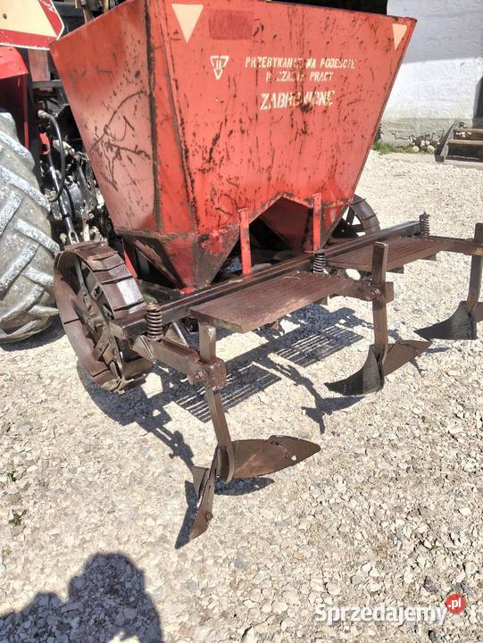 Sadzarka do ziemniaków AKPIL Siewniki i sadzarki Huta Koszary
