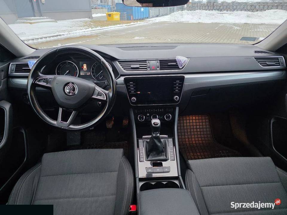 Skoda Superb 20 TDI Ambition 150 2018r Salon manualna Karolków Szwarocki