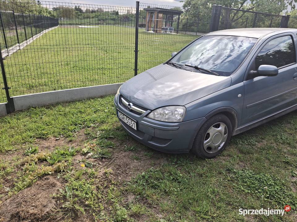 Opel corsa c 12 bemzyna klimatyzacja 68KM