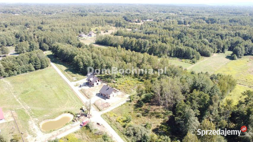 sprzedaży domu wolnostojącego Dąbrówka 1245m2 sprzedam