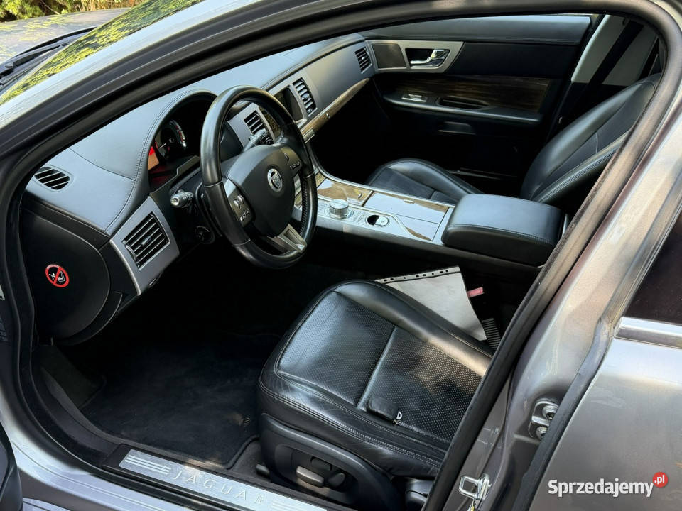Jaguar XF Jaguar XF Zarejestrowany Automat 30