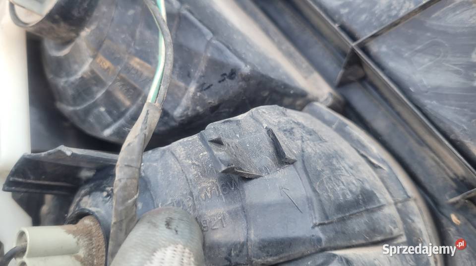 Subaru Forester SG lift LAMPA PRAWY TYŁ PRAWA Ruda Śląska sprzedam