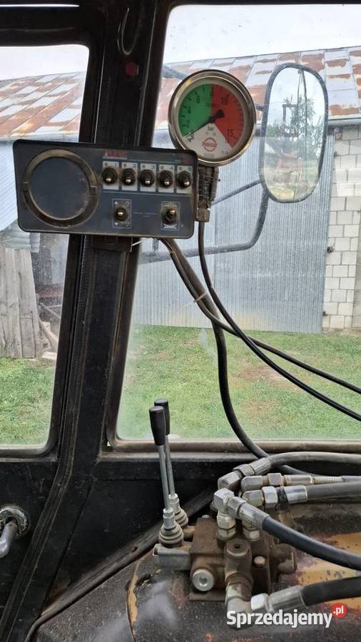 Opryskiwacz Pilmet 1200 l 15 metrów