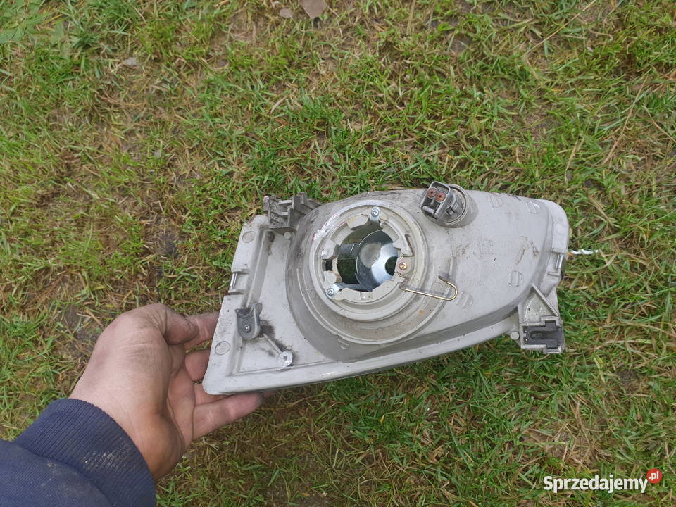 Lampa przednia prawa toyota Starlet P9 9699 małopolskie Kraków