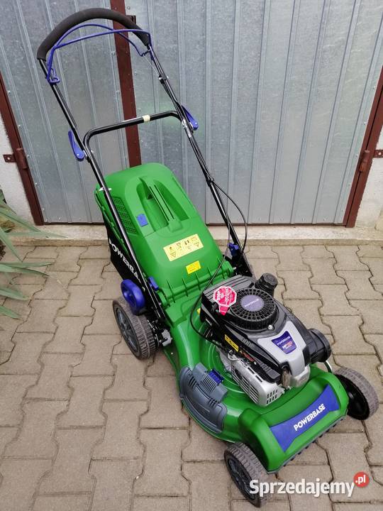 KOSIARKA SPALINOWA Z NAPĘDEM POWERBASE XSZ46KSD Kosiarki spalinowe Wyrzeka