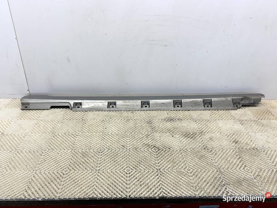 LISTWA PROGOWA PRAWY VW PASSAT B8 Kombi tungsten sprzedam