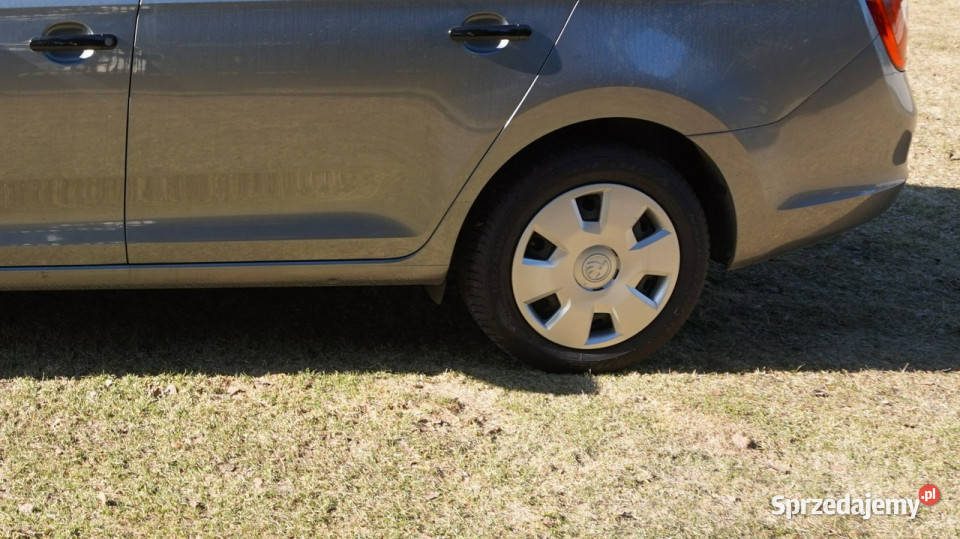 koda RAPID zarejestrowany ubezpieczony Gwarancja ABS Zielona Góra sprzedam