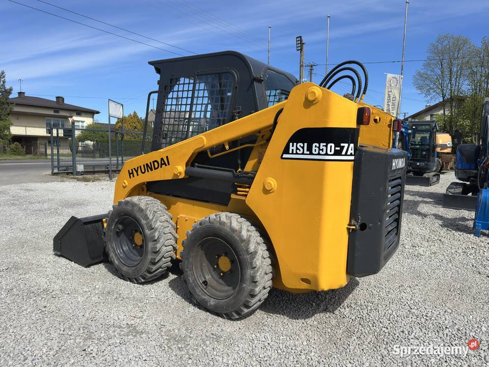 Miniładowarka Bobcat Hyundai HSL6507A Ładna 4x4 Koparko ładowarki Złoczew