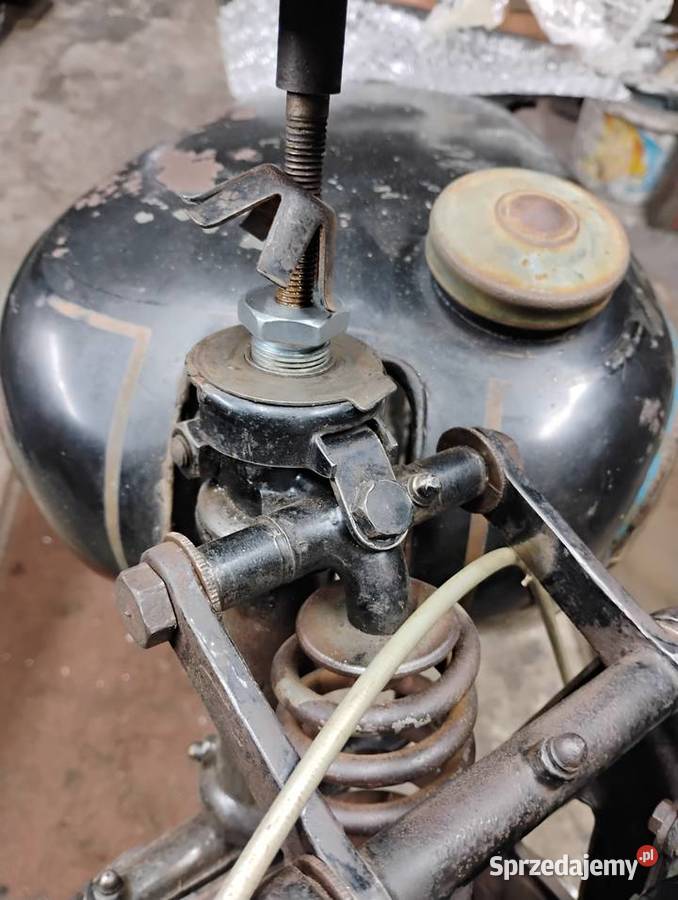 Śruba sztycy sprzęgiełka docisku NSU 201 251 351 Mrągowo