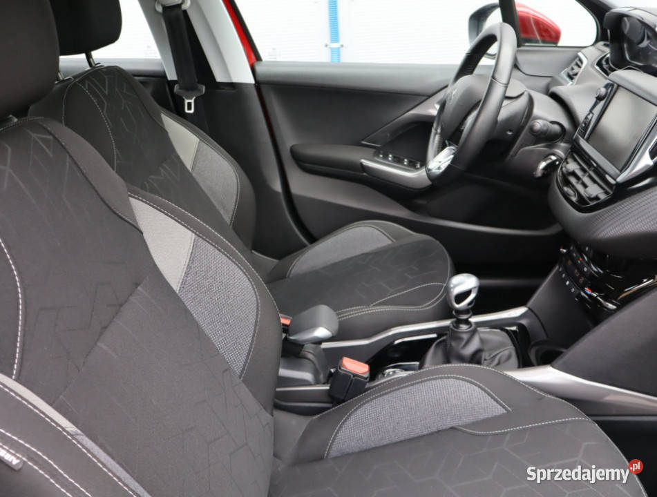 Peugeot 2008 12 PureTech SUV Piaseczno