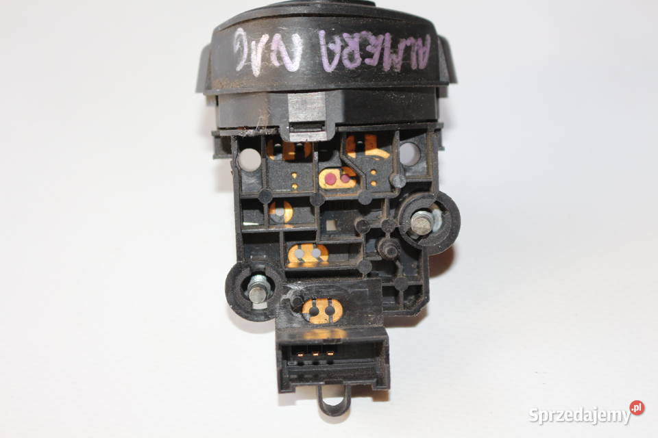 NISSAN ALMERA PILOT PRZEŁĄCZNIK RADIA 25552BN800 osobowe dolnośląskie