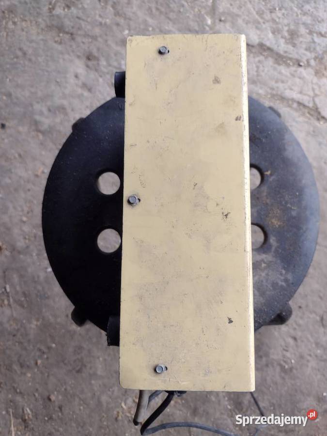 Regulator napięcia UNITRA Gołcza