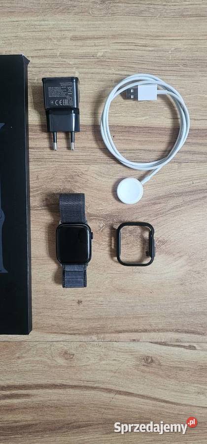 Apple Watch Series NIKE 7 GPS 45 mm Czarny Szprotawa