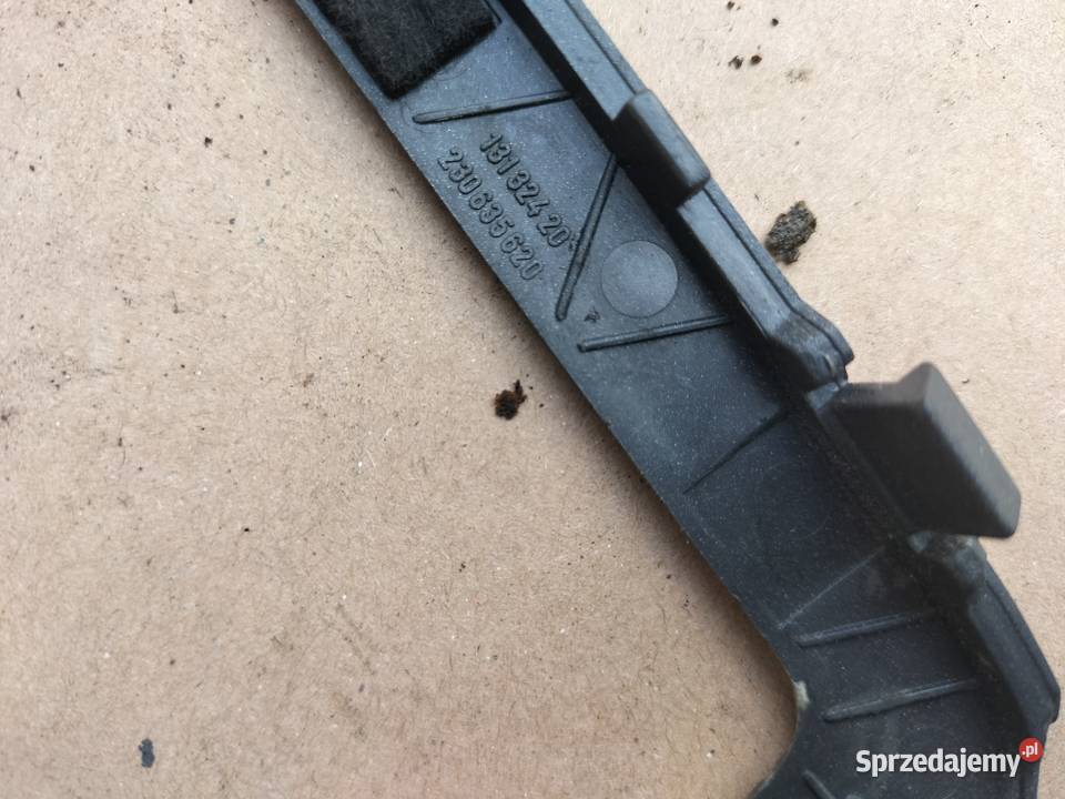 VECTRA C 13132420 RAMKA TUNELU MIESZKA LEWARKA Osłony i zaślepki Kamień-Kolonia