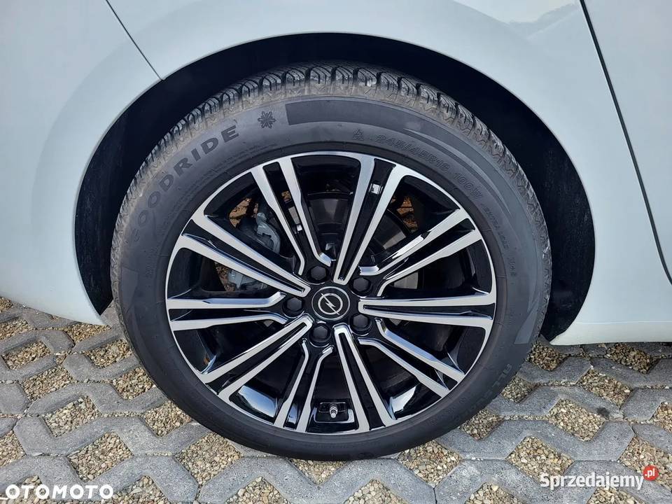 Opel Zafira Active wielofunkcyjna kierownica Blizne