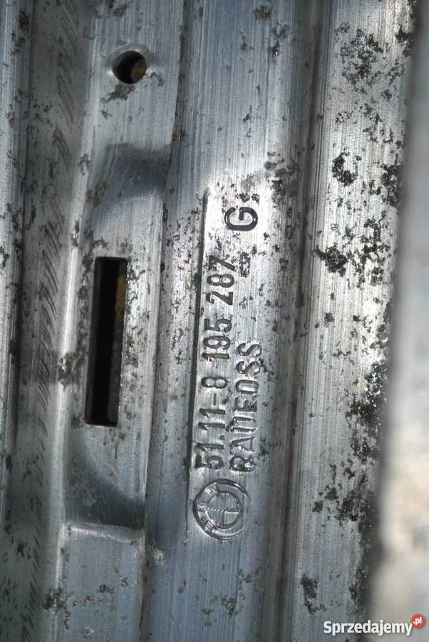 Wspornik zderzaka przedni wzmocnienie BMW E46 Poręba