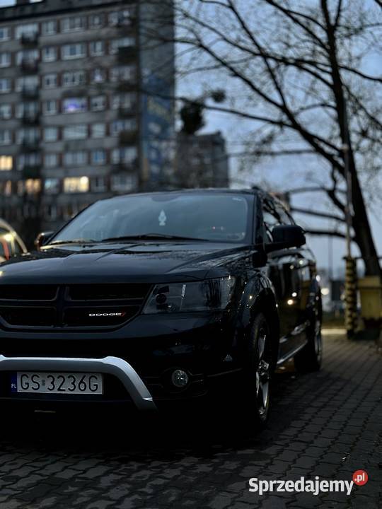Czarny Dodge Journey 7os BiLed 4x4 napęd 4x4 Słupsk