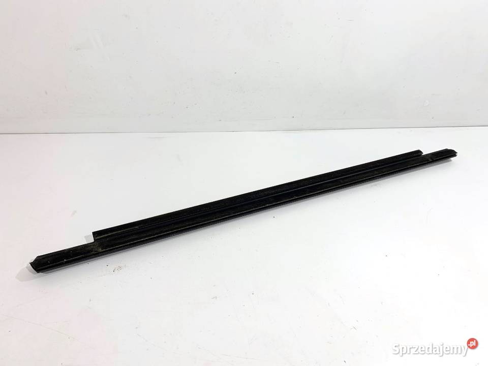 LISTWA ZGARNIAJĄCA TYŁ LEWY BMW F44 podkarpackie sprzedam