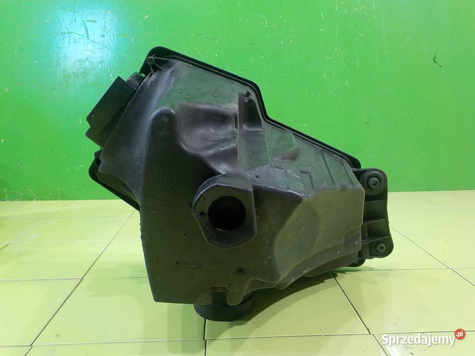 BMW 3 E90 30 B AUT 08r SEDAn 4D obudowa filtra Suków