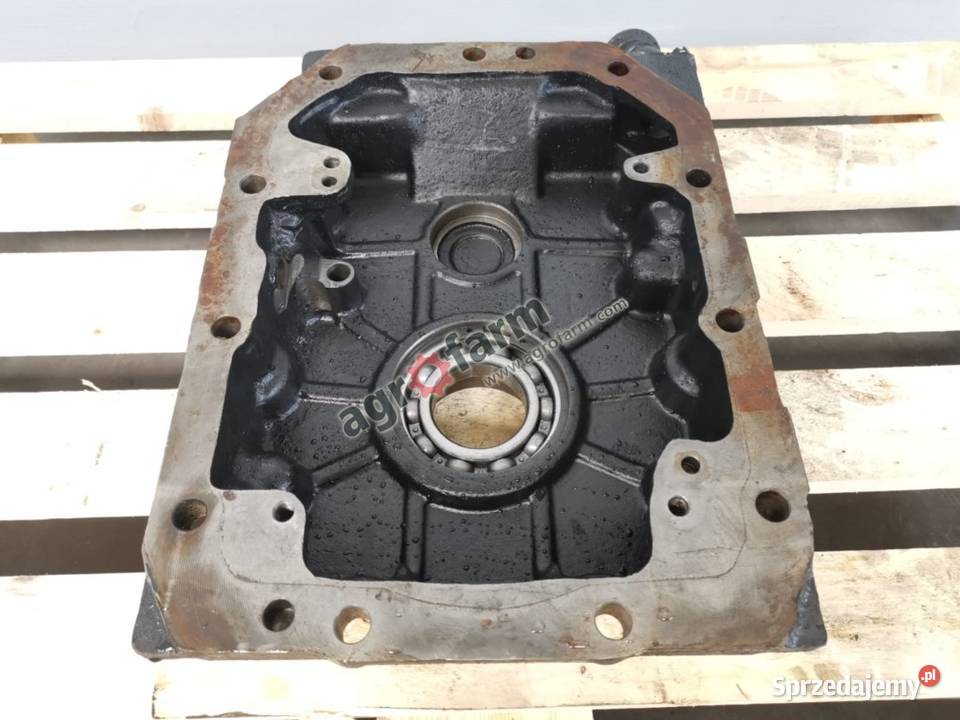 Obudowa WOM Holland T6070 T7170 TS130A Byków