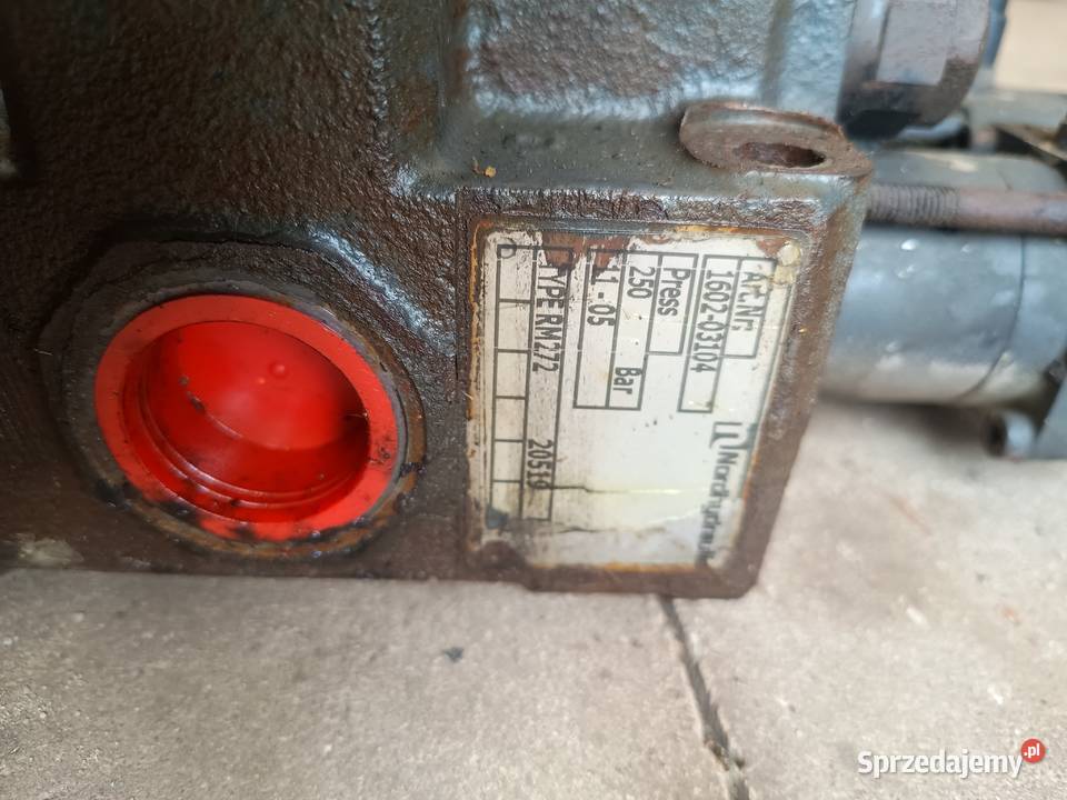 Zawór hydrauliczny sekcyjny wywrotu 160203104 ciężarowe Staszów
