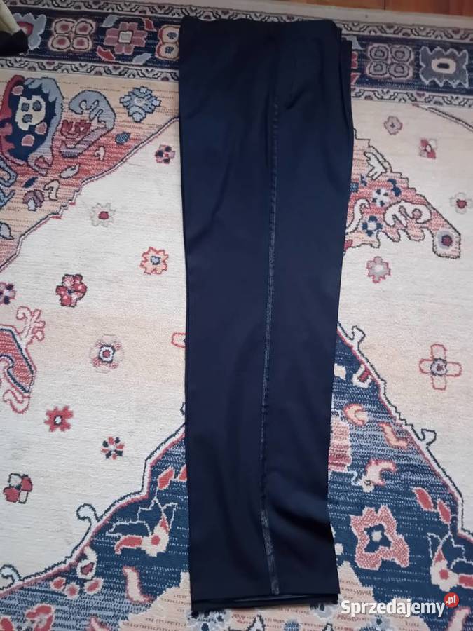 smoking klasyczny czrny firmy Sunset Suits Warszawa