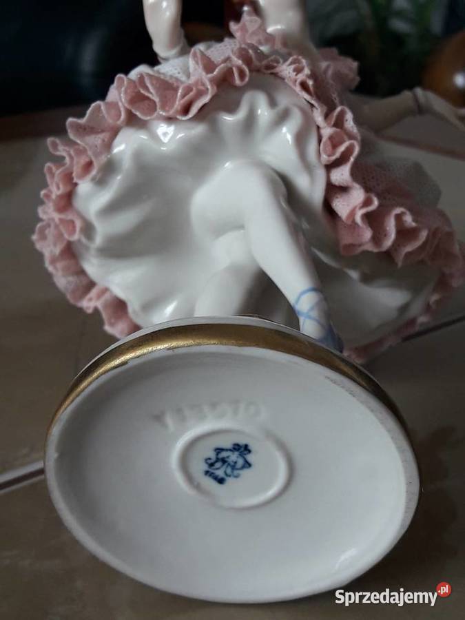 VOLKSTEDT BALETNICA FIGURA KORONKI ANTYK Antyki, Sztuka, Kolekcje lubelskie Janów Lubelski