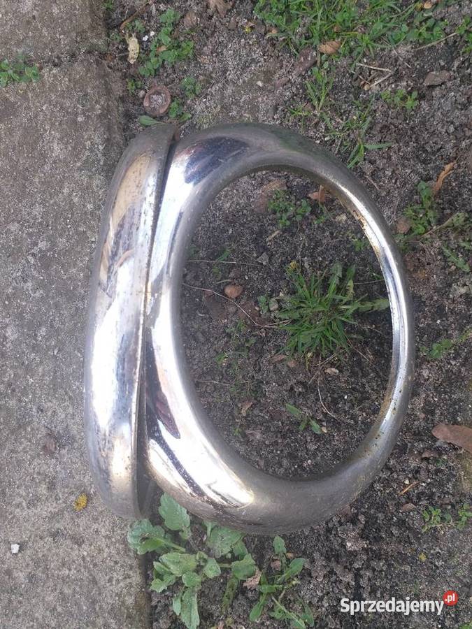 Do zabytkowego autaRamka lampy przedniejoryginał zachodniopomorskie Barlinek