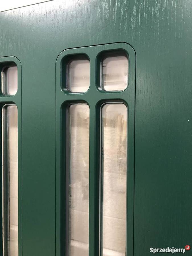 Drzwi zewnętrzne 68mm DWUSKRZYDŁOWE zielone Drewno Grzybno
