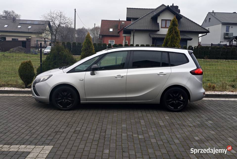 Opel Zafira 14 Turbo benzyna 7 osobowa zadbana Zafira śląskie Wola sprzedam