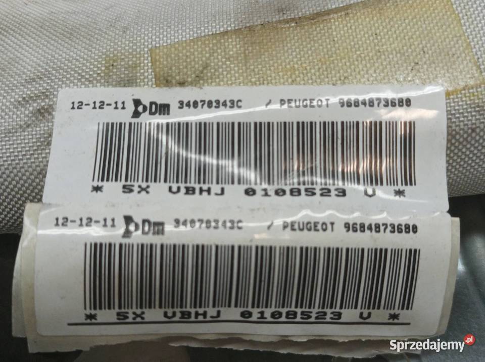 KURTYNA PRAWA 9684873680 Peugeot 5008 I 2009