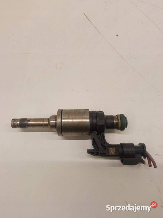 WTRYSKIWACZ 0261500354 04E906036Q 12 TSI Skoda Rok produkcji 2016