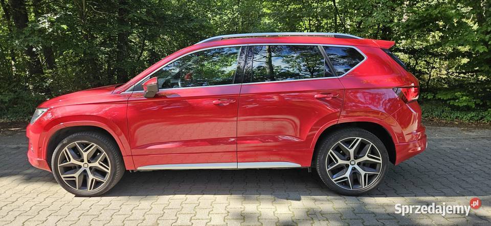 SEAT Ateca 20 TSI FR 4x4 194 2019r w kolorze Świerzno