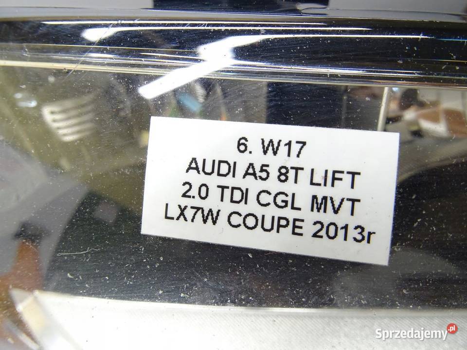 LAMPA REFLEKTOR PRAWA PRAWY PRZÓD PRZEDNIA AUDI sprzedam
