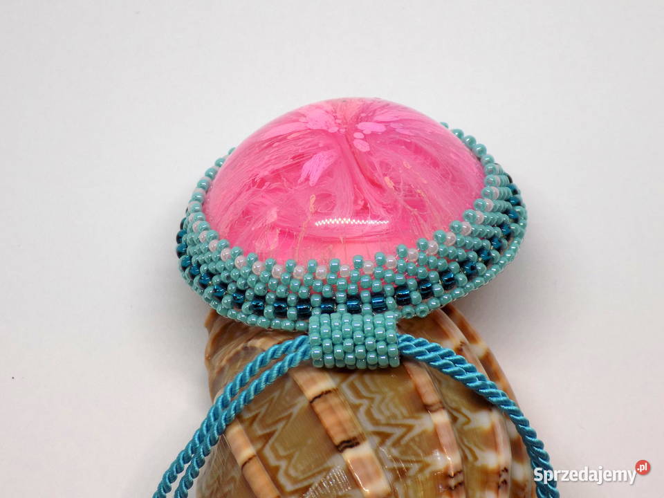 PUDROWY WISIOREK W KORALIKACH Warszawa