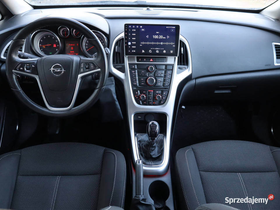 Opel Astra 14 T elektryczne lusterka