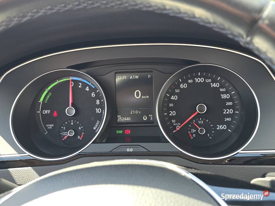 VW Passat GTE 2016 218 Piekny i zadbany Passat Szydłowo sprzedam
