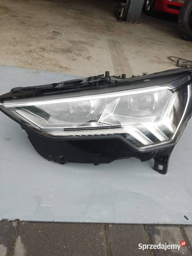 Lampa lewy przód audi Q3 2021r Raciborowice Dolne