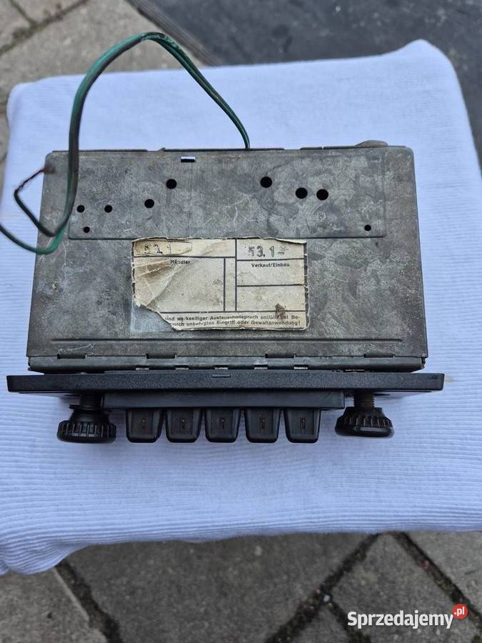 Sprzedam radio samochodowe z lat 60 70 Turek